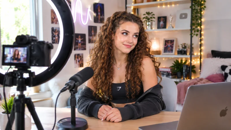 Sofie Dossi filming a YouTube video at her home studio
